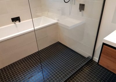 Bathroom shower mosaic tiling
