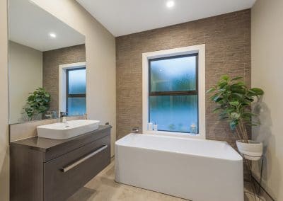 bathroom tiling and vanity splashback