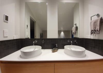 Double sink splashback